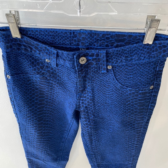 NWT Blue Snakeskin Carmar LF Jeans Mid Rise 25 - Picture 9 of 11